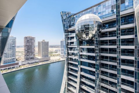 Studio Apartment in Business Bay, UAE No. 212064