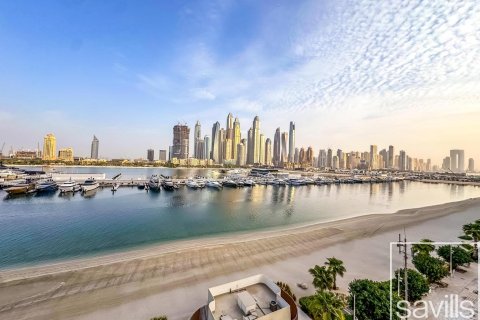 Квартира с 3 спальнями в EMAAR Beachfront, ОАЭ №214021 7