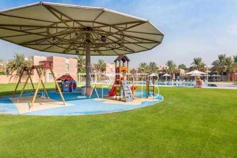 Villa de 5 dormitorios en Abu Dhabi, UAE No. 224128 15