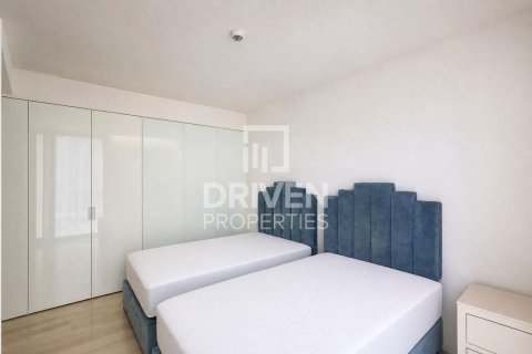 Apartment de 2 dormitorios en The Crescent, UAE No. 221523 7