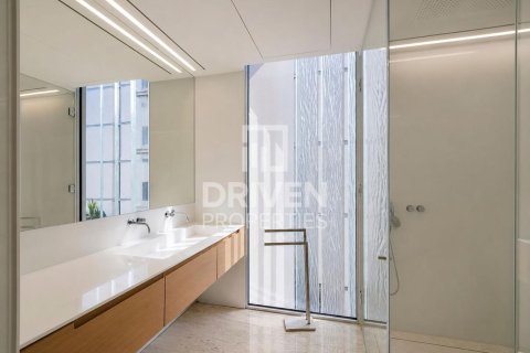 Apartment de 2 dormitorios en The Crescent, UAE No. 221523 21