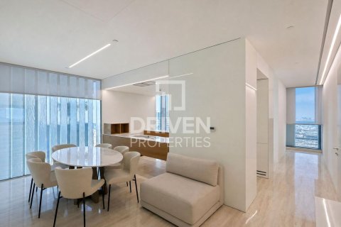Apartment de 2 dormitorios en The Crescent, UAE No. 221523 14