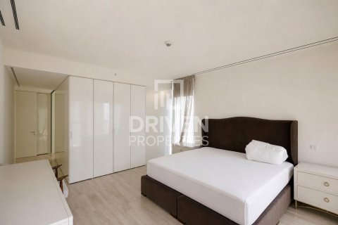 Apartment de 2 dormitorios en The Crescent, UAE No. 221523 10