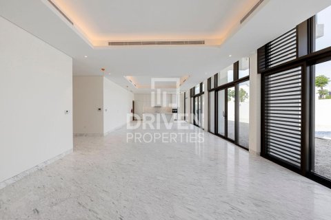 Villa de 6 dormitorios en District One, UAE No. 214812 12