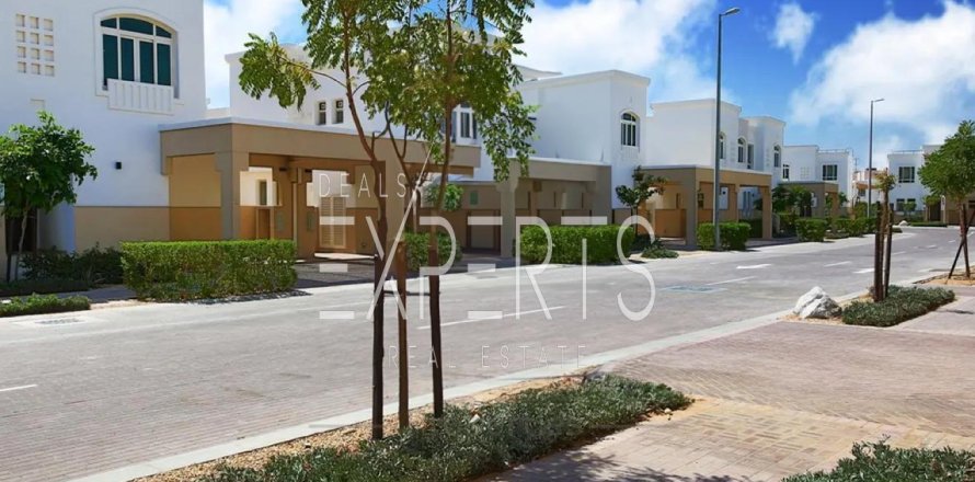 Townhouse de 2 chambres à Al Ghadeer, UAE No. 224163