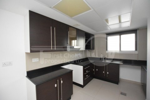 Вилла с 5 спальнями в Абу-Даби, ОАЭ №12806 6