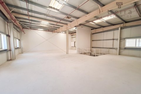 400m² Warehouse in Jebel Ali, UAE No. 46608 3