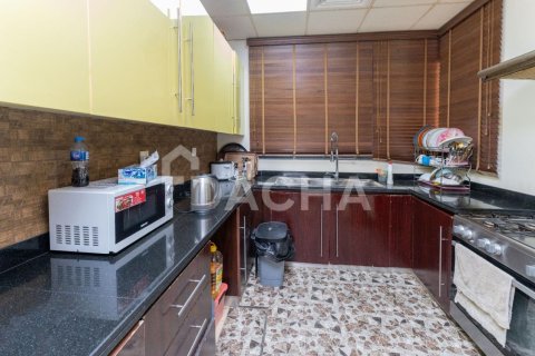 3 bedrooms Townhouse in District 12, UAE No. 161167 4
