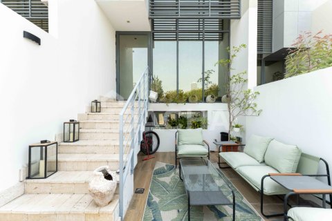 3 bedrooms Townhouse in District 12, UAE No. 161167 13