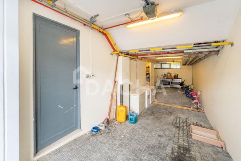 3 bedrooms Townhouse in District 12, UAE No. 161167 11