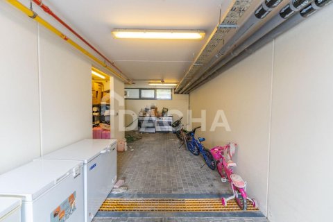 3 bedrooms Townhouse in District 12, UAE No. 161167 10