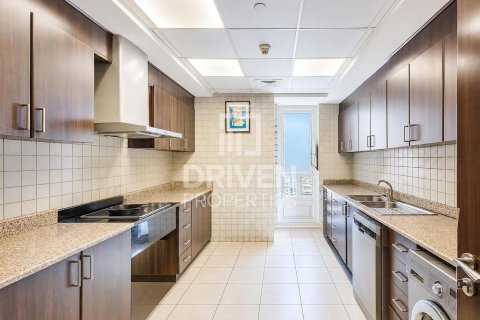 2 bedrooms Apartment in Churchill Towers, UAE No. 211866 10