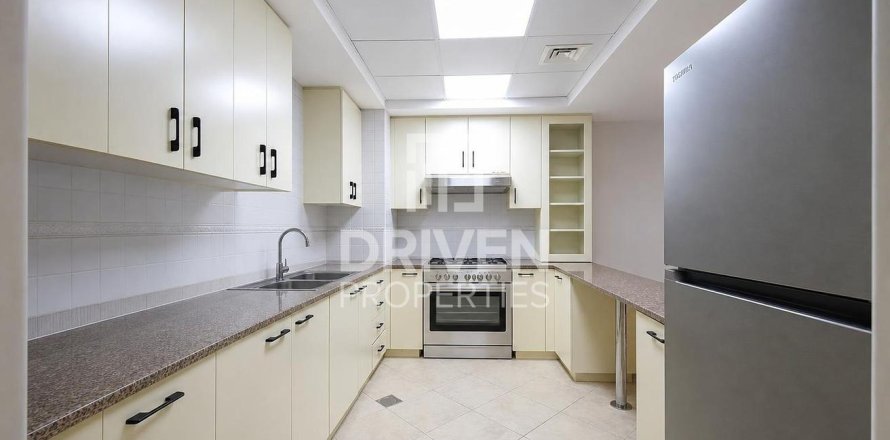 Apartment de 2 dormitorios en Motor City, UAE No. 223175