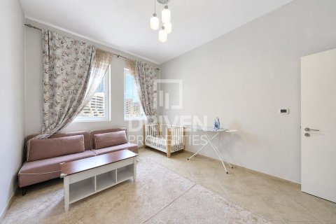 Apartment de 2 dormitorios en Motor City, UAE No. 223175 17