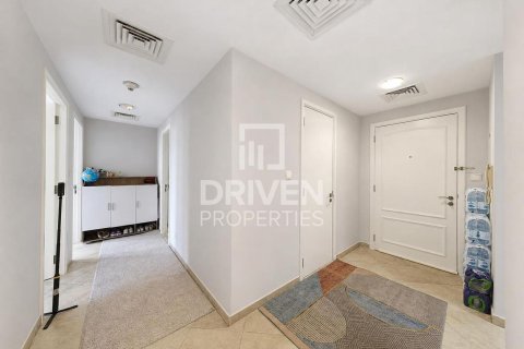 Apartment de 2 dormitorios en Motor City, UAE No. 223175 19