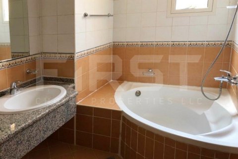 Villa de 3 chambres à Al Mushrif, UAE No. 13424 8