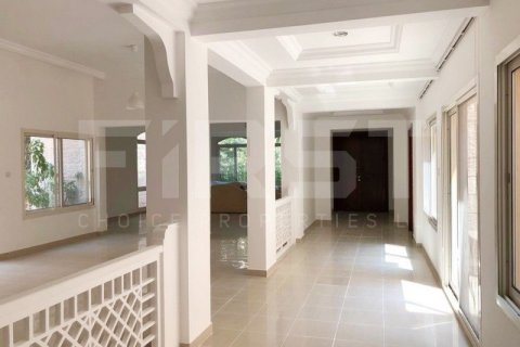 Villa de 3 chambres à Al Mushrif, UAE No. 13424 7