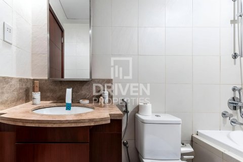 Apartment de 1 dormitorio en Standpoint Towers, UAE No. 215161 11