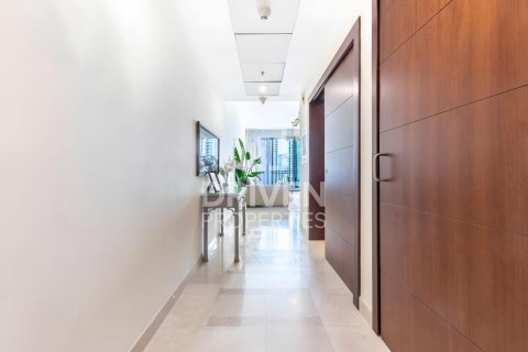 Apartment de 1 dormitorio en Standpoint Towers, UAE No. 215161 10