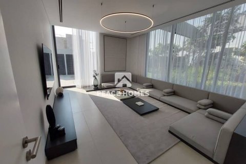 3 bedrooms Villa in Sharjah, UAE No. 10922 4