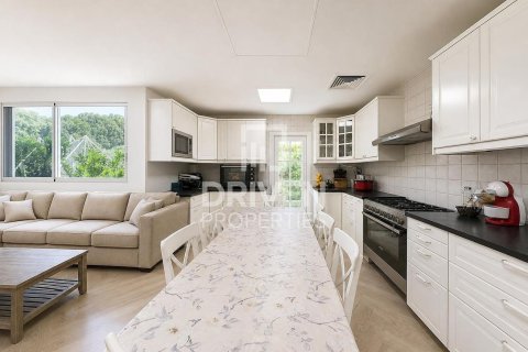 5 bedrooms Villa in Dubai, UAE No. 222962 4