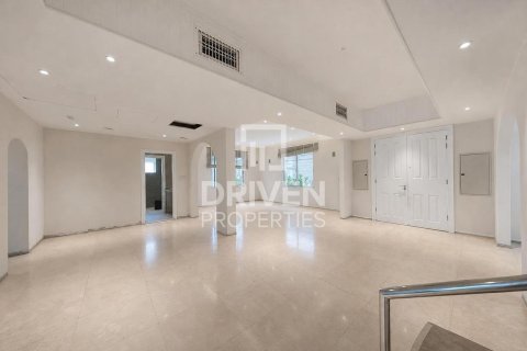 5 bedrooms Villa in Dubai, UAE No. 222962 10