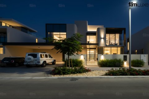 5 bedrooms Villa in Dubai Hills Estate, UAE No. 141370 3