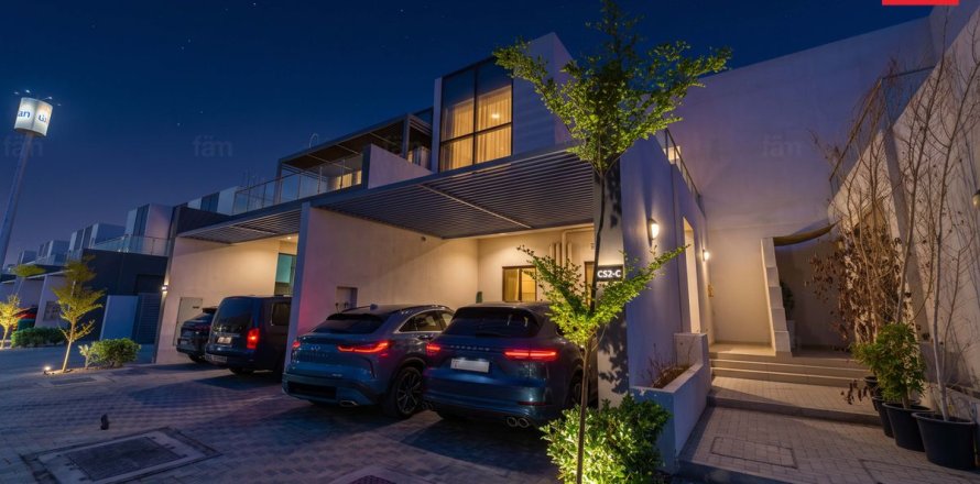 3 bedrooms Townhouse in Dubai, UAE No. 223672