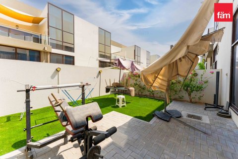 3 bedrooms Townhouse in Dubai, UAE No. 223672 18