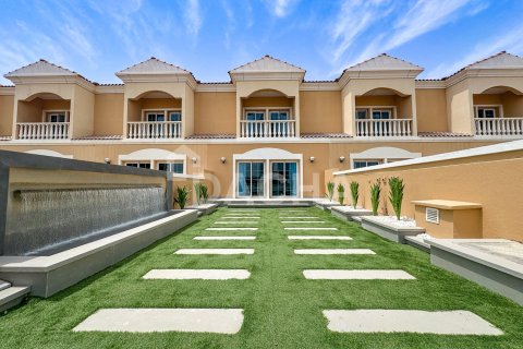 2 غرف نوم تاون هاوس في Jumeirah Village Triangle, الإمارات العربية المتحدة رقم 219746