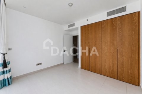 Apartment de 2 dormitorios en The Crescent, UAE No. 203694 13