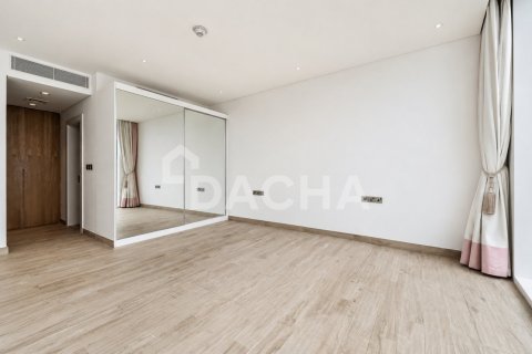 Apartment de 2 dormitorios en The Crescent, UAE No. 203694 17