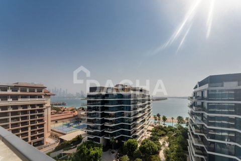 Apartment de 2 dormitorios en The Crescent, UAE No. 203694 27