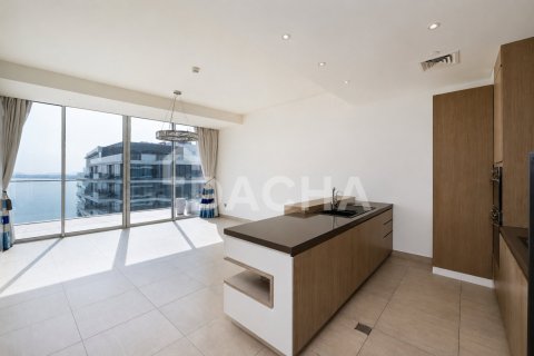 Apartment de 2 dormitorios en The Crescent, UAE No. 203694 5