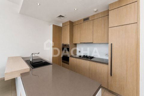 Apartment de 2 dormitorios en The Crescent, UAE No. 203694 8