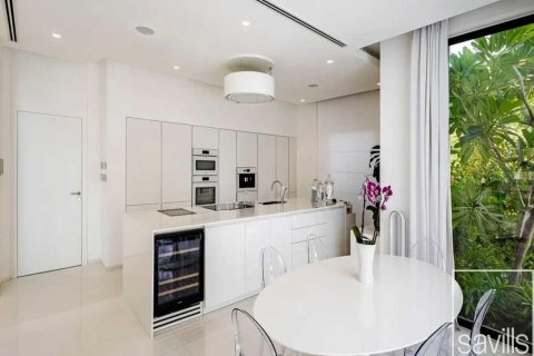Villa de 4 dormitorios en Jumeirah Islands, UAE No. 222593 11