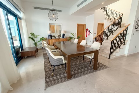 Villa de 3 dormitorios en Palm Jumeirah, UAE No. 7511 9