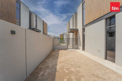 4 bedrooms Townhouse in Dubai, UAE No. 219056 9