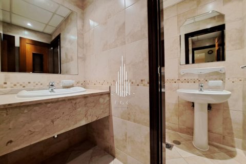 Villa de 4 dormitorios en Al Dhafrah, UAE No. 36668 19