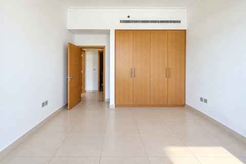 Apartment de 2 dormitorios en The Hills, UAE No. 221675 13
