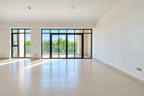 Apartment de 2 dormitorios en The Hills, UAE No. 221675