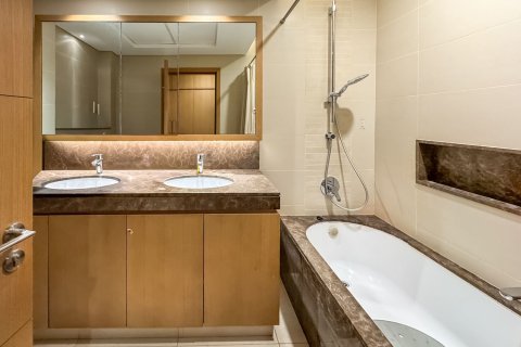Apartment de 2 dormitorios en The Hills, UAE No. 221675 10