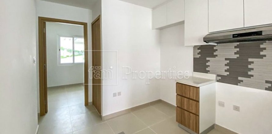 3 bedrooms Townhouse in Dubai, UAE No. 213472