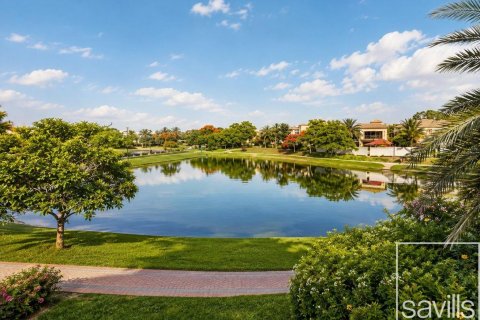 Villa de 4 dormitorios en Jumeirah Islands, UAE No. 222590 14