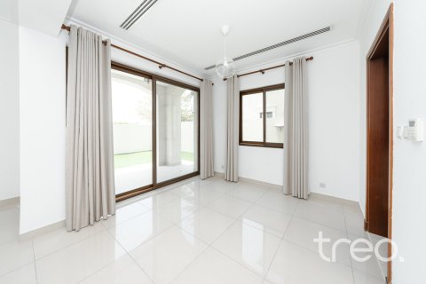 4 bedrooms Villa in Samara, UAE No. 220813 4