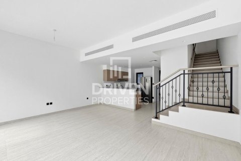 5 bedrooms Townhouse in Damac Lagoons, UAE No. 212366 3