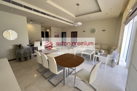 2 bedrooms Apartment in Palm Jumeirah, UAE No. 227014 11