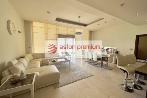 2 bedrooms Apartment in Palm Jumeirah, UAE No. 227014 13
