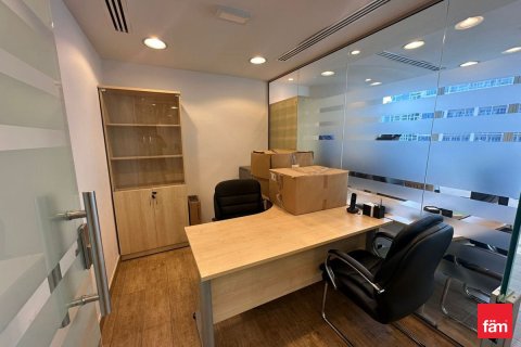 96.1m² Office in Dubai, UAE No. 216130 4