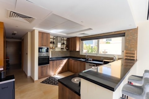 4 bedrooms Villa in Jumeirah Islands, UAE No. 217196 6